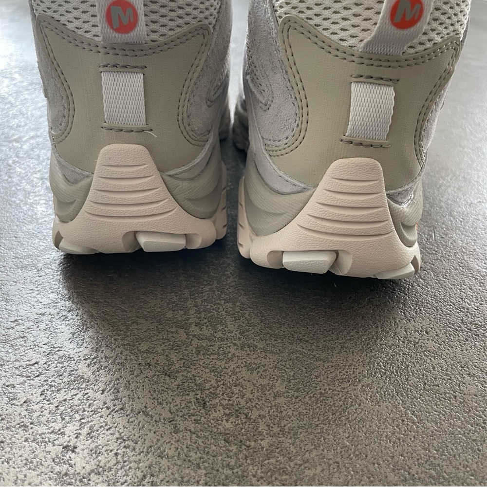 Merrell Moab 3 Mid Light Gray Hiking Booties in Oyster - Picture 5 of 11